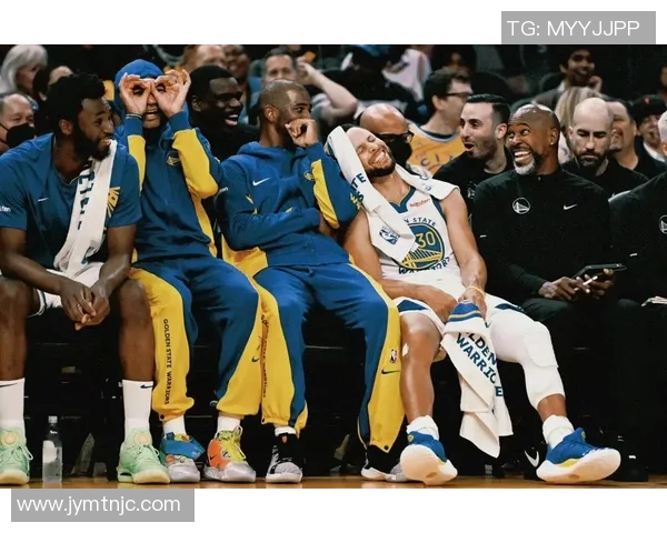 勇士与太阳在2019年1月1日的激烈对决回顾与精彩瞬间分析 勇士与太阳在2019年1月1日的激烈对决回顾与精彩瞬间分析